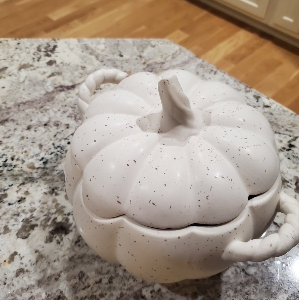 Pumpkin Cookie Jar/Canister-NWT